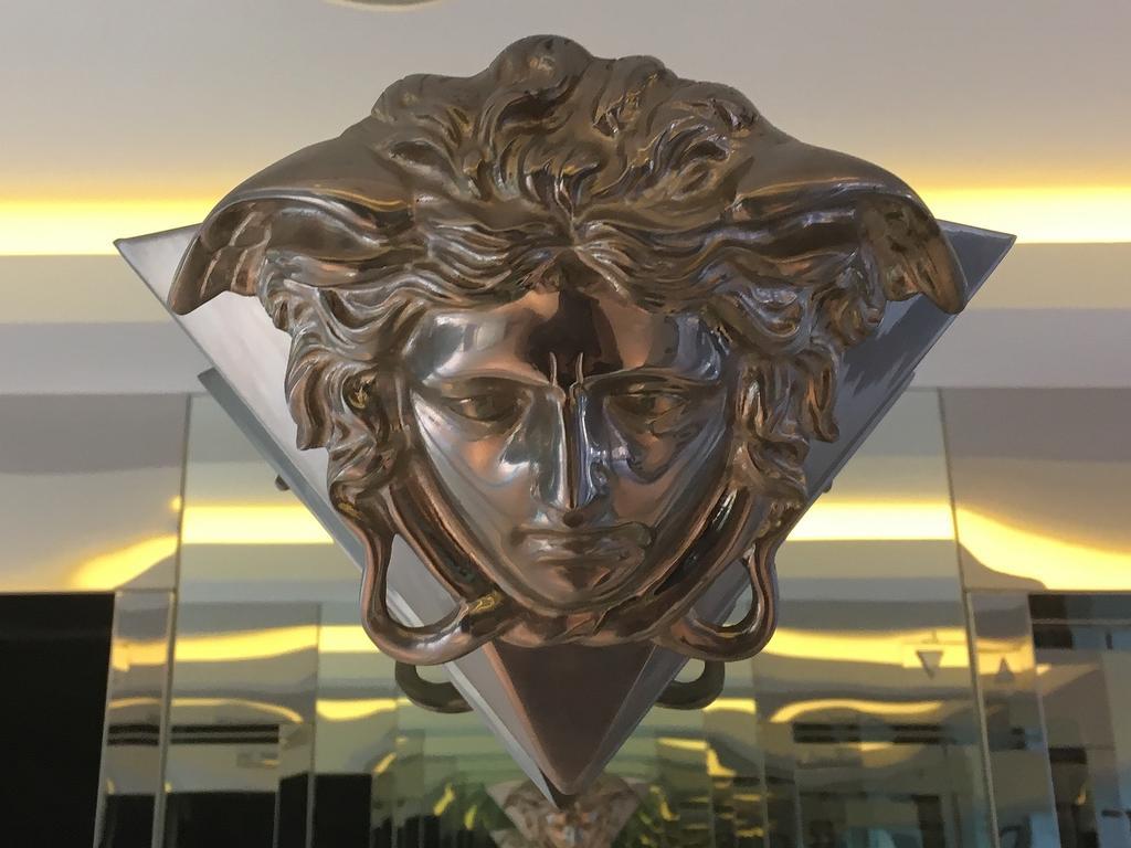 Milano Versace Suites Makati City Bagian luar foto