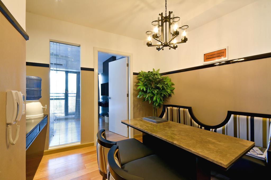 Milano Versace Suites Makati City Bagian luar foto