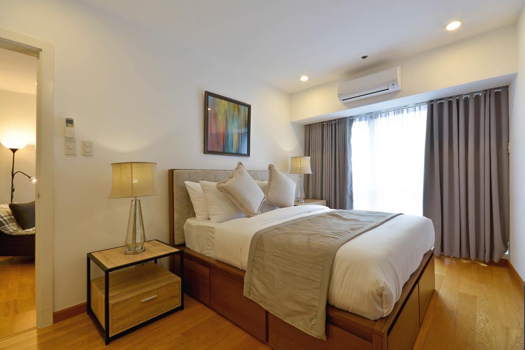 Milano Versace Suites Makati City Bagian luar foto
