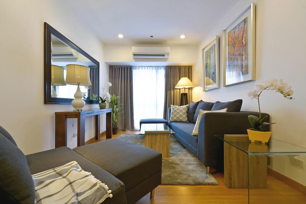 Milano Versace Suites Makati City Bagian luar foto