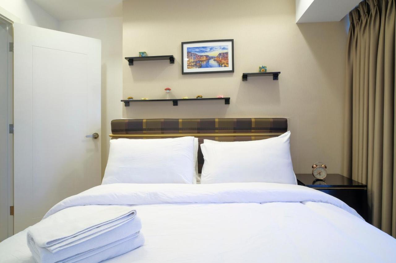 Milano Versace Suites Makati City Bagian luar foto